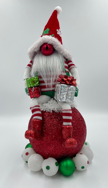 Christmas Gnome on Large Ornament 