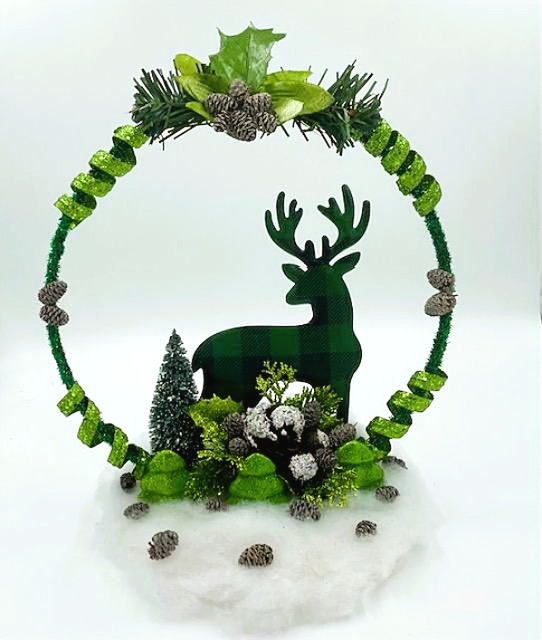 Reindeer Loop Arrangement