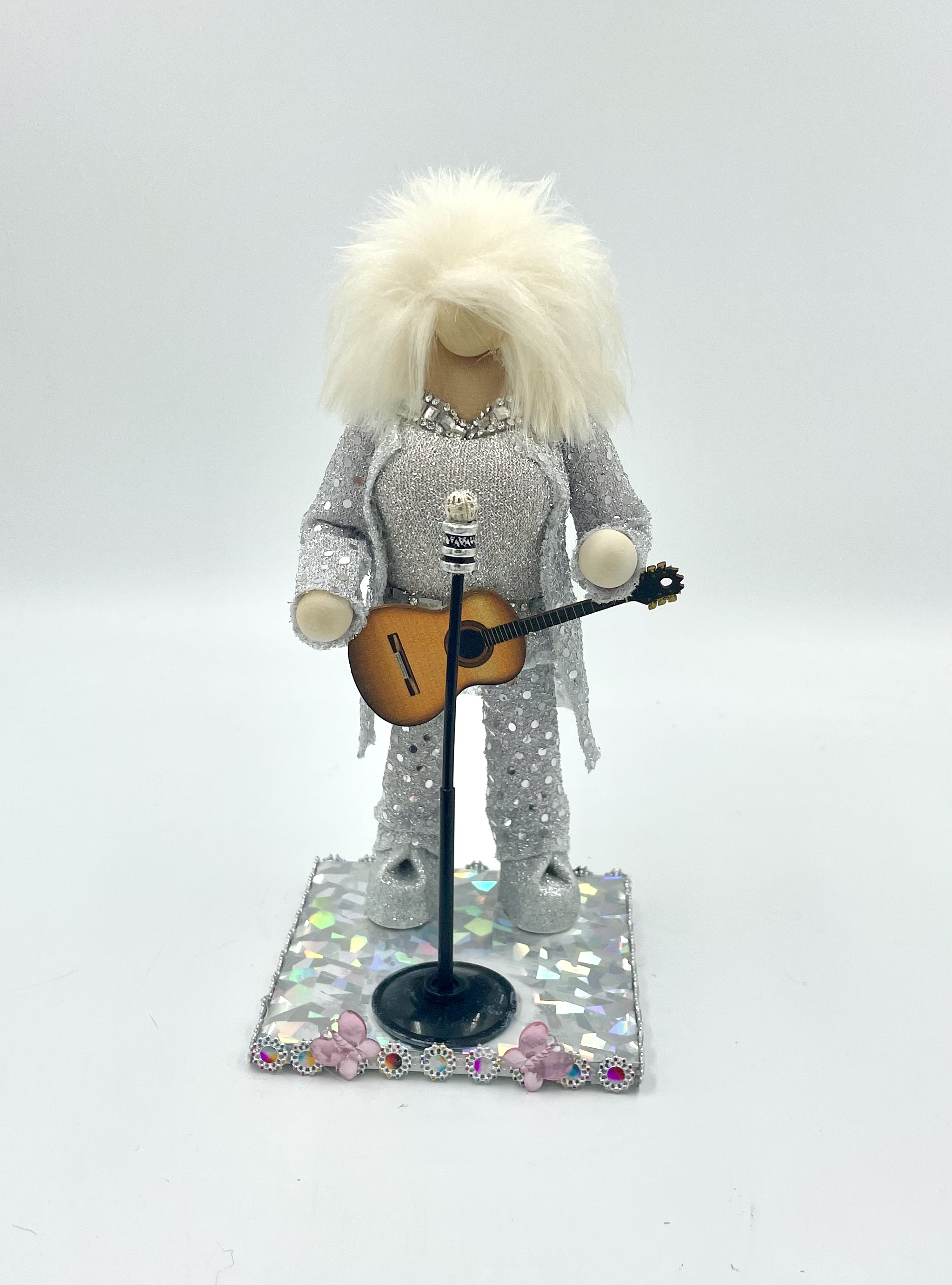 Dolly Parton Gnome