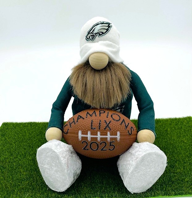 Eagles Champions Football Gnome