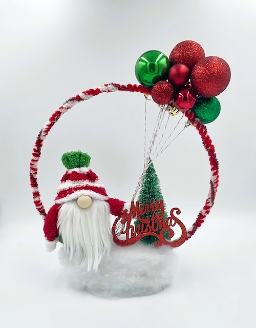 Christmas Gnome Loop with Balloons